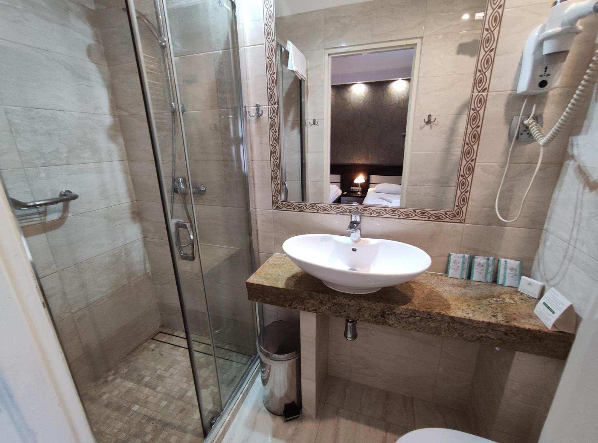 Hotel Atena Slupsk Luaran gambar
