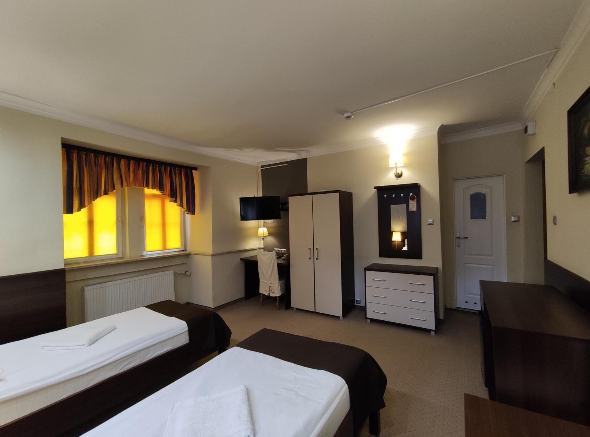 Hotel Atena Slupsk Luaran gambar